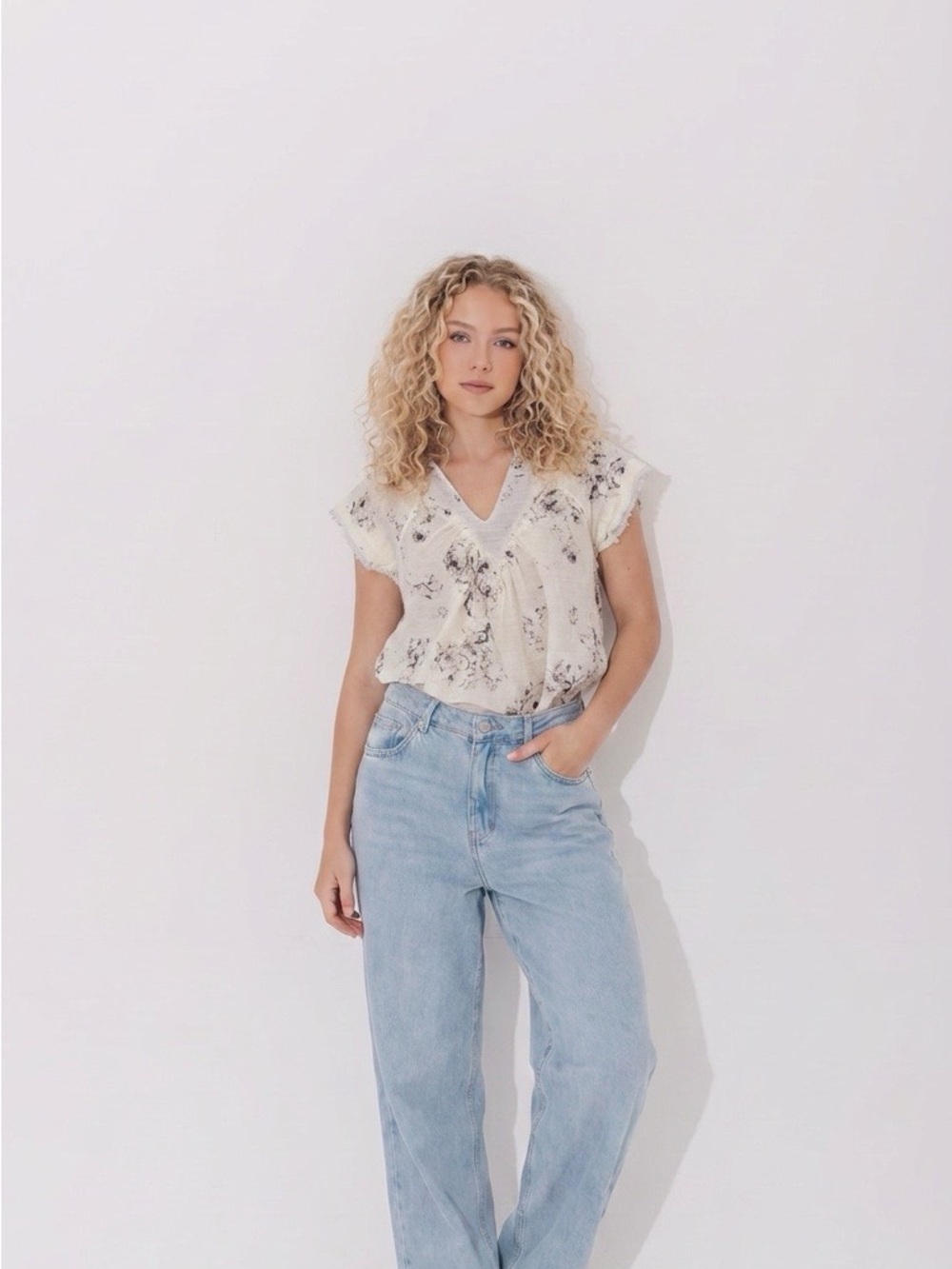 Anthropologie Cream Floral V-Neck Blouse